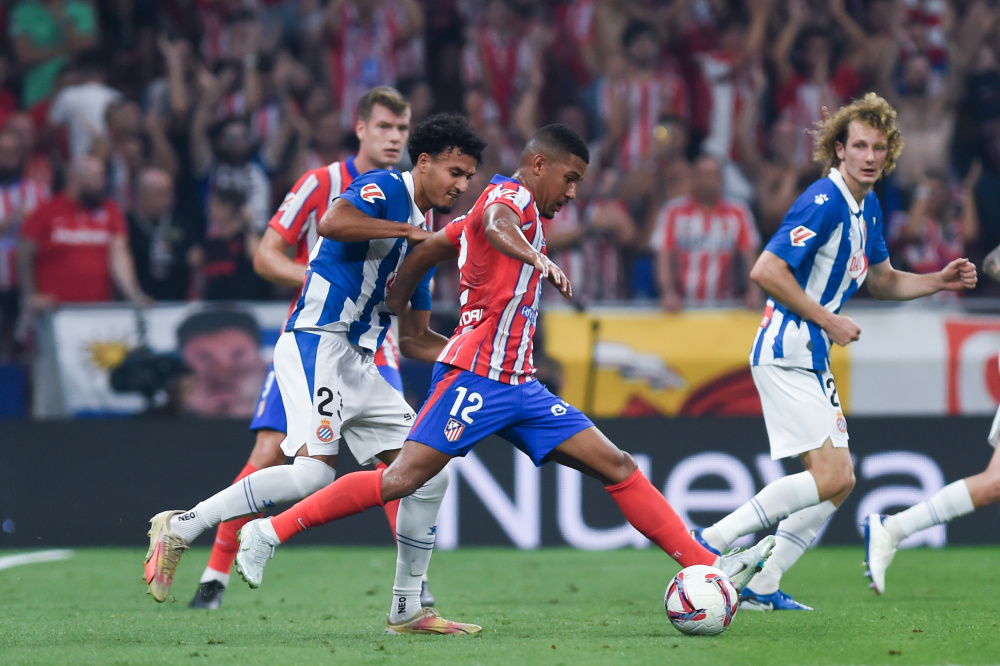 马科斯-阿隆索：祖父说迪斯蒂法诺比梅西出色，时代标准不同（马科斯-阿隆索：祖父认为迪斯蒂法诺强于梅西，各时代评判标准不同）