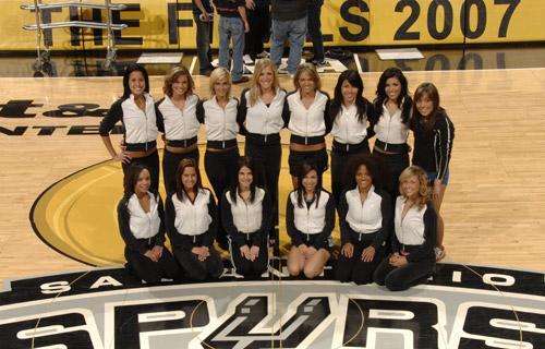 治军严谨！瓜帅要求保持体重曼城头牌乖乖照办 还社媒晒照证明没胖（严格治军！瓜帅下令保持体重，曼城一哥遵令并晒照自证未发福）