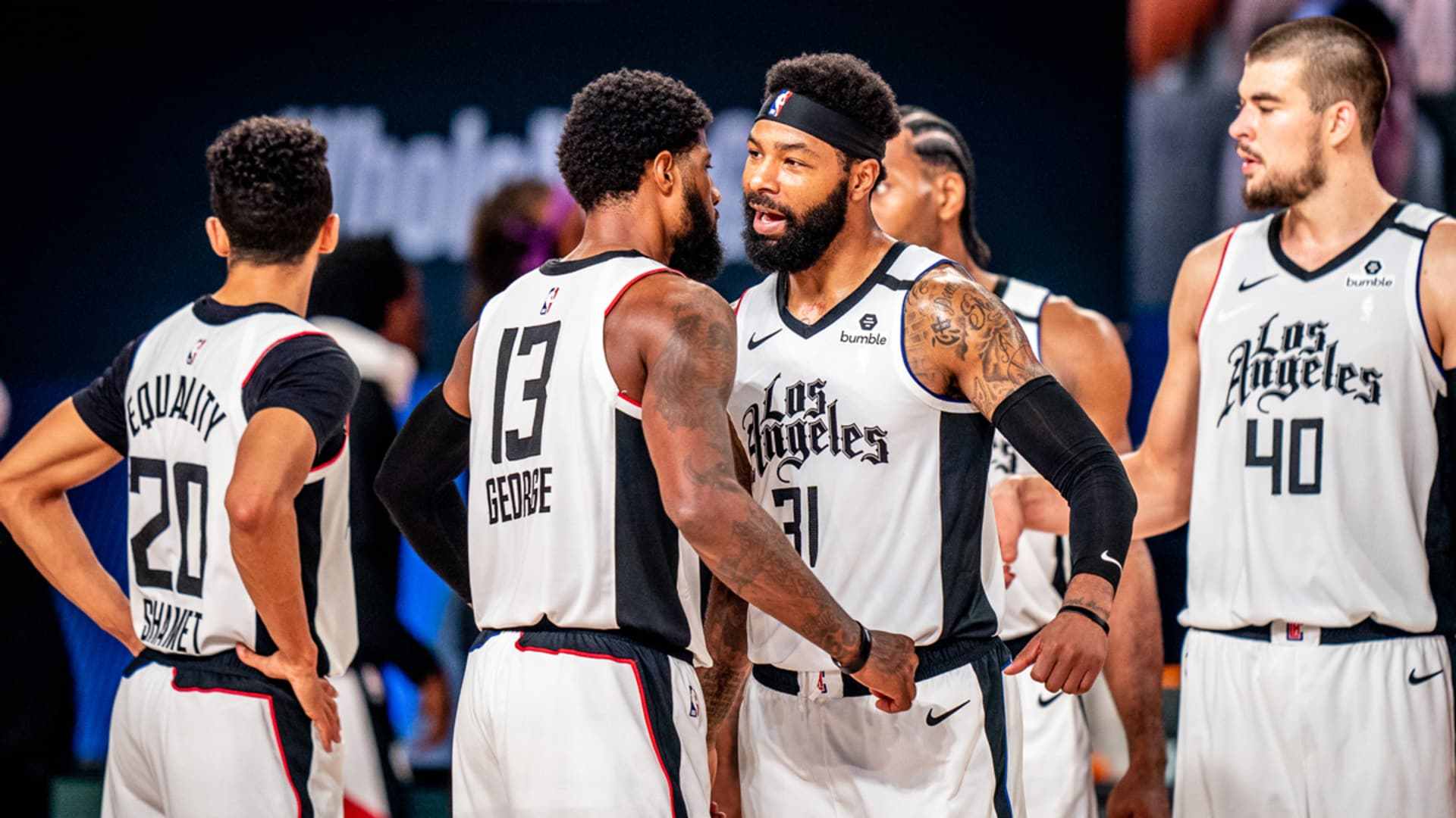 安切洛蒂：贝林厄姆风格像卡卡，他很聪明总能出现在关键位置（安切洛蒂赞贝林厄姆：风格近卡卡，聪明跑位常现关键位置）