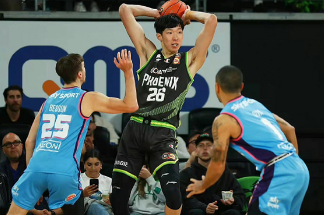 经济型三双！约基奇7投4中得到14分13板13助（仅7次出手也三双！约基奇4中拿下14分13篮板13助攻）