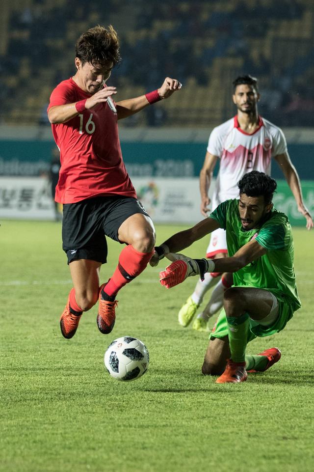 每体：弗里克是否让特狮出战国王杯，将决定后者在巴萨的未来（每体：弗里克是否在国王杯启用特狮，或将左右其在巴萨的前景）