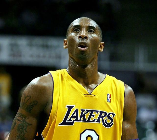 记者：与安哥拉一役，梅西、劳塔罗与阿尔马达或将搭档锋线（记者：对阵安哥拉，梅西、劳塔罗与阿尔马达有望联袂出击锋线）