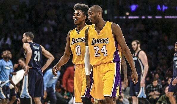 FM：诸多欧洲豪门有意布阿迪，他可能3月就进入法国国家队（FM：多家欧陆豪强追逐布阿迪，或将于3月入选法国队）