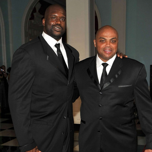 图片报：拜仁新董事卡斯帕被日本广岛经济大学授予荣誉博士称号（图片报：拜仁新任董事卡斯帕获日本广岛经济大学荣誉博士称号）