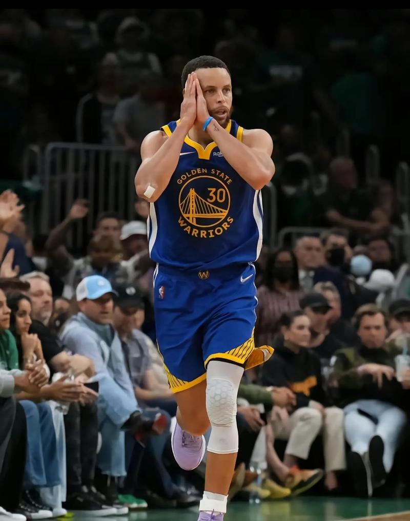 拉米罗：想对球迷说对不起，希望赢得足协杯奖杯献给他们（拉米罗向球迷致歉：力争捧起足协杯，把奖杯献给你们）