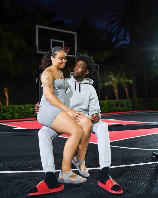 38岁传奇要退役？迈阿密夺冠夜藏悬念！老板亲承苏亚雷斯去留（38岁传奇将挂靴？迈阿密捧杯夜埋伏笔，老板亲口回应苏亚雷斯去留）