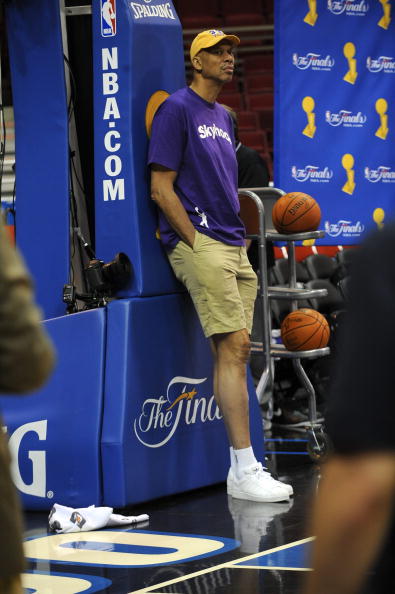 朱艺谈2026赛历：整体时间宽裕了很多，末期裁判资源可能紧张（朱艺解读2026赛程：整体更从容，收官阶段裁判或将吃紧）