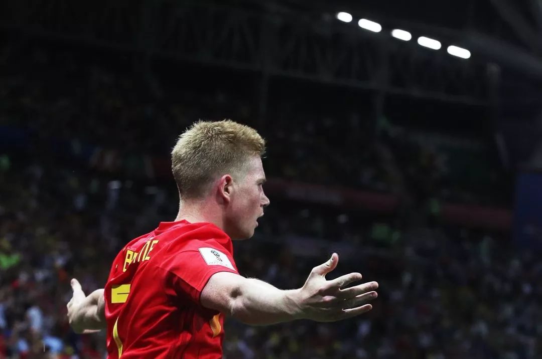 官方：纽卡斯尔联与17岁后卫埃皮亚签下职业合同（纽卡斯尔联官宣：17岁后卫埃皮亚签下职业合同）